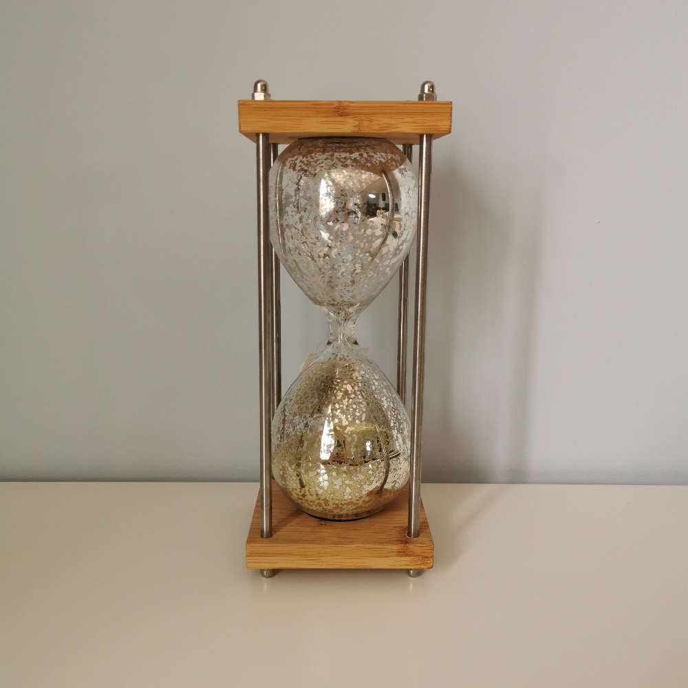 Hourglass with four Stainless Steel Poles